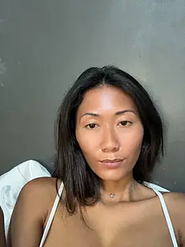 thai-dreamgirl Momentaufnahme des Live-Raums auf Stripchat
