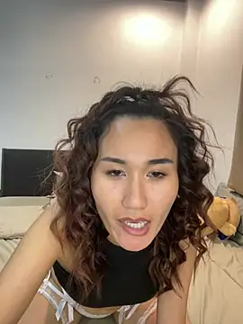 thaigirlbella captura da sala ao vivo na Stripchat