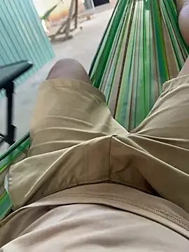 thaiminhtam201 live room snapshot on Stripchat
