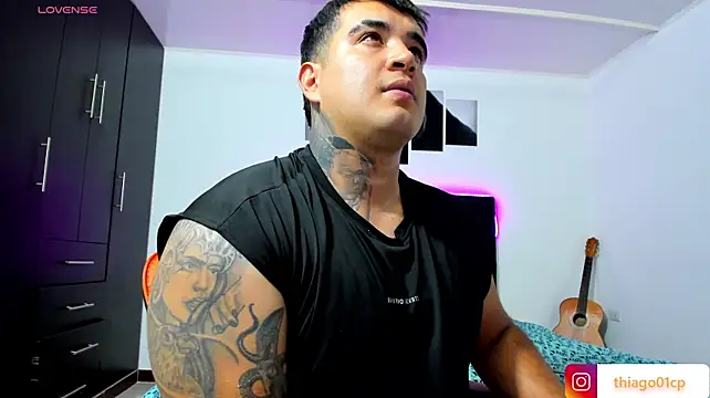 thiago__cp01 captura de la sala en vivo en Stripchat
