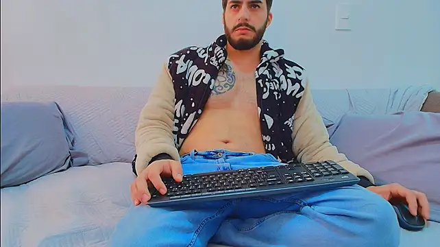 thomas_gun momentopname van live room op Stripchat