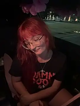 urpuppymoon Momentaufnahme des Live-Raums auf Stripchat