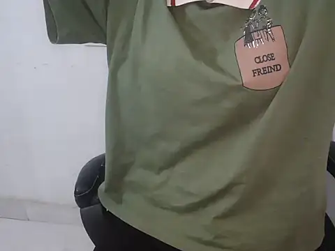 urvinni captura de la sala en vivo en Stripchat