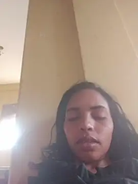 valentina_gomez1 momentopname van live room op Stripchat