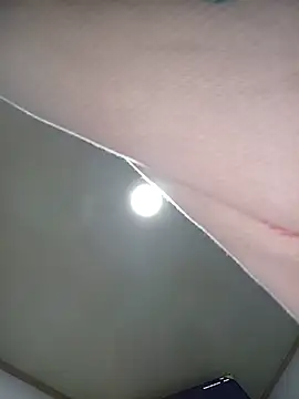 vanessa-titisM momentopname van live room op Stripchat