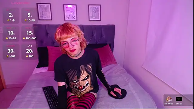 venus_999 momentopname van live room op Stripchat