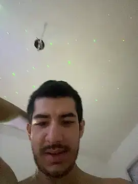vinihfeh captura da sala ao vivo na Stripchat