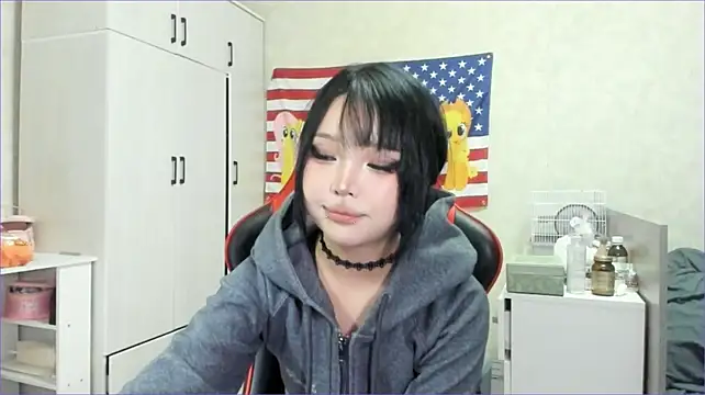 wastforu live room snapshot on Stripchat