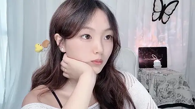 wenwen8888 live room snapshot on Stripchat
