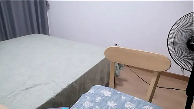 xinyibao Momentaufnahme des Live-Raums auf Stripchat