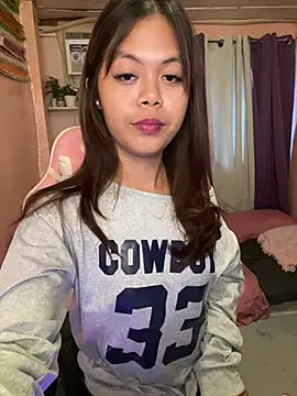 y2k_princess live room snapshot on Stripchat