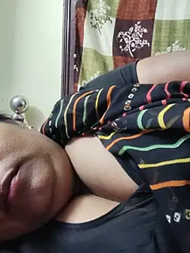 yamini1431 Momentaufnahme des Live-Raums auf Stripchat