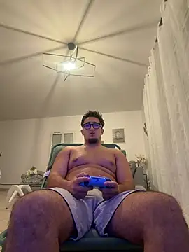 yaya_mvp live room snapshot on Stripchat