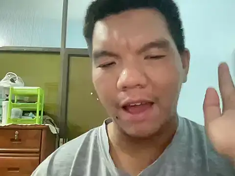 yiting15 снимок онлайн-комнаты на Stripchat