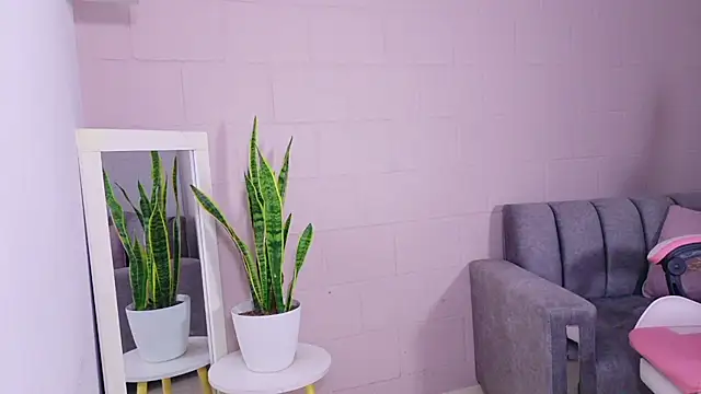your_khloe1 Momentaufnahme des Live-Raums auf Stripchat