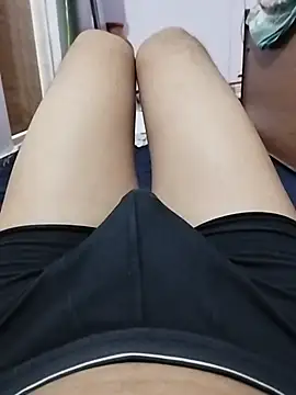 yummy-cock captura de la sala en vivo en Stripchat