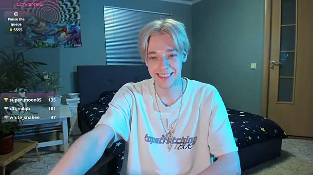 zane_steele live room snapshot on Stripchat