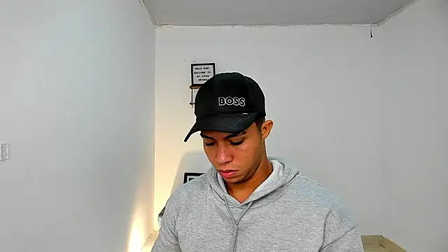 zayn_v1p Momentaufnahme des Live-Raums auf Stripchat