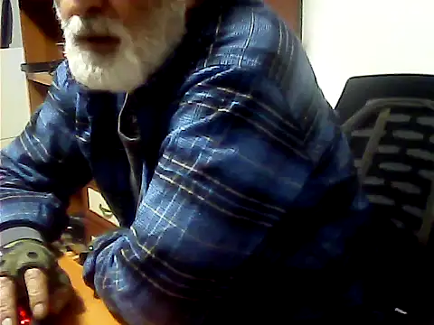 zormen355 captura de la sala en vivo en Stripchat